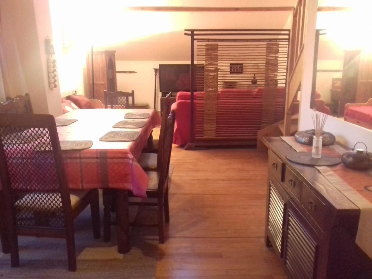 Appartement En Loft 50M2 Dans Maison Avec Chambre En Mezzanine Et Canapes Lits Dans Salon Сен-П'єрр-де-Шартрез Екстер'єр фото